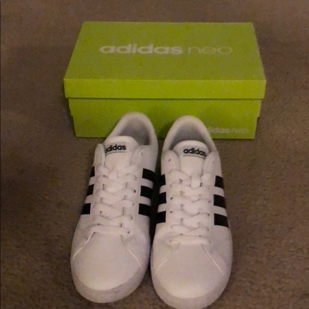 Adidas Baseline Sneakers